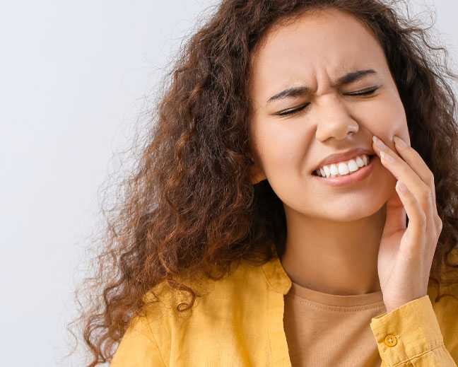 https://www.liendodontics.com/wp-content/uploads/2022/06/toothache-woman.jpg